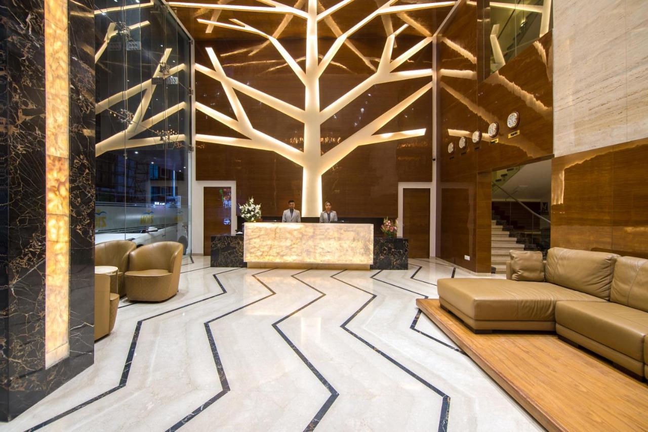 Zion - A Luxurious Hotel Bangalore Exteriör bild