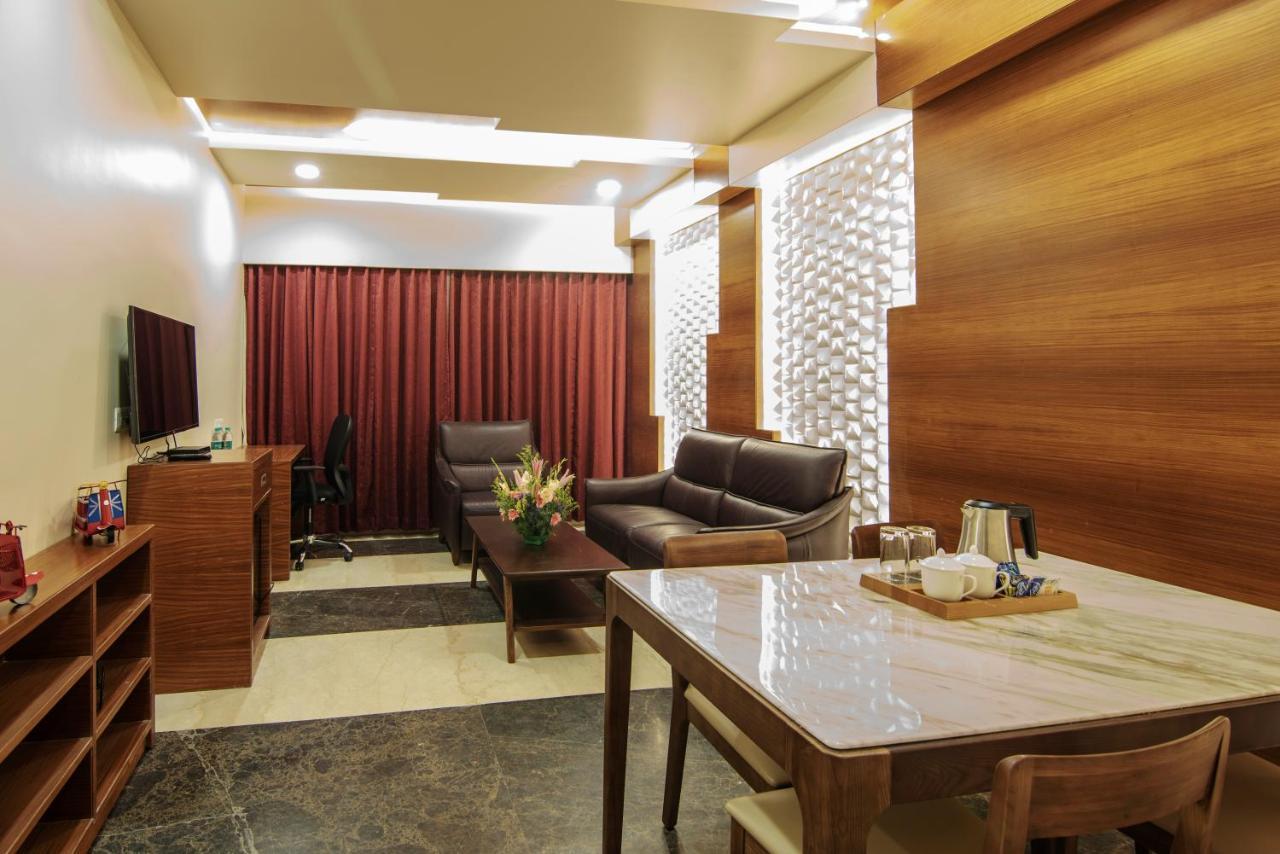 Zion - A Luxurious Hotel Bangalore Exteriör bild